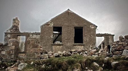 Plans to refurbish old schoolhouse on Gola island