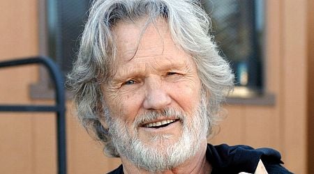 How did Kris Kristofferson die as tributes paid to country music legend