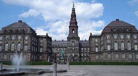 5 Dec: A guided tour of Christiansborg