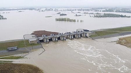 Poland's death toll from floods rises to 9 after 2 more bodies found