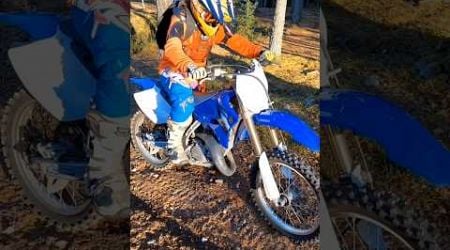 Yamaha YZ 125 Start Up &amp; Full Throttle Braap Acceleration #shorts