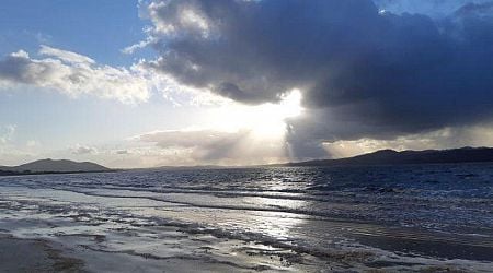  Mist or drizzle to clear and leaving a mostly dry day with sunny spells in Donegal