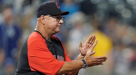 Cincinnati Reds hiring Terry Francona as manager, sources say