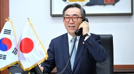 FM Cho holds 1st phone talks with Japan's new foreign minister