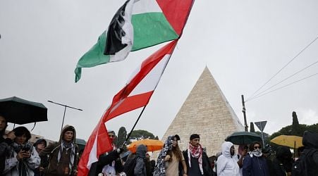 Thousands attend banned pro-Palestinian march in Rome