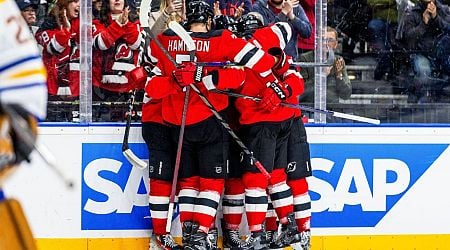 Devils sweep season-opening series vs. Sabres in Prague