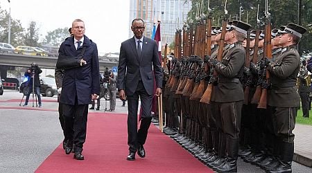 Latvian and Rwandan presidents speak to the press