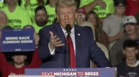 Trump FREAKS OUT about his crowd size TO HALF EMPTY ARENA