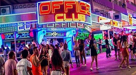 Spain hotspot 'crisis' as bars and nightclubs forced to close down