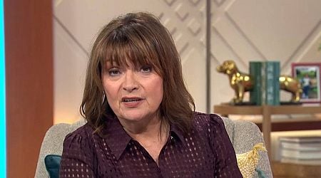 Lorraine Kelly pauses show to announce tragic death of ITV show co-star