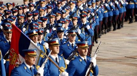 Serbia moves to reintroduce compulsory military service