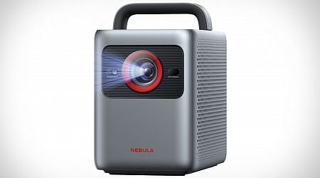 NEBULA Cosmos 4K SE Projector