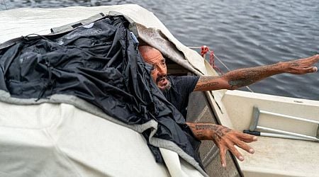 'Lieutenant Dan' survives Hurricane Milton on his boat after refusing to leave