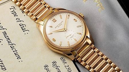 Auction: The Patek Philippe Calatrava Ref. 2526