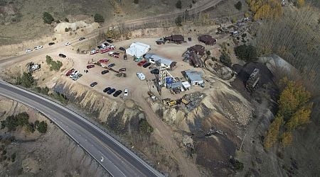 Elevator Failure Traps Tourists at Bottom of Old Gold Mine