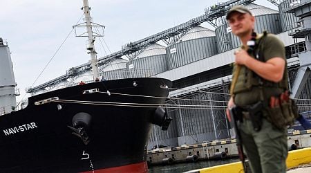 Why is Russia bombing ships carrying Ukrainian grain?