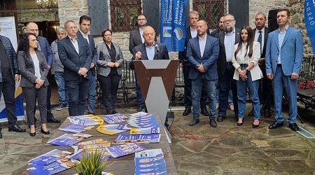 CC-DB Representatives Confer with Supporters in Veliko Tarnovo