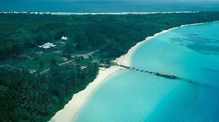 Chagos Islands: UK offers to move migrants stranded on secretive island to Romania