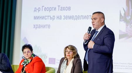 BGN 1 Bln to Be Directed for Municipal Investments in December, Agriculture Minister Tahov Says