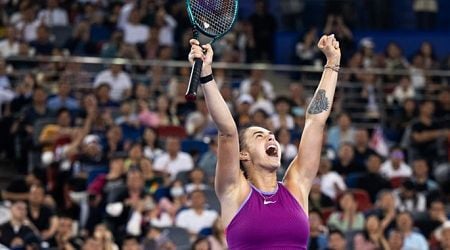 Sabalenka defeats Zheng Qinwen to win Wuhan Open