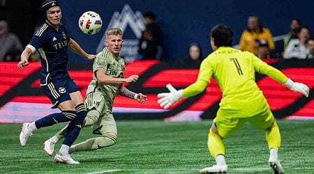 LAFC beat struggling Whitecaps with stoppage-time goal