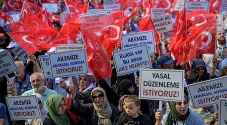 Protests in Turkey over violence against women