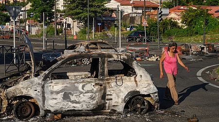 Martinique extends curfew as negotiations on rising living costs stall