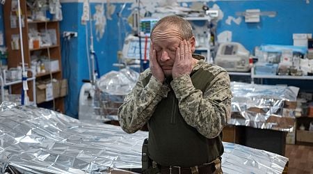 Russia takes Vuhledar, protecting supply line; Ukraine closes firepower gap