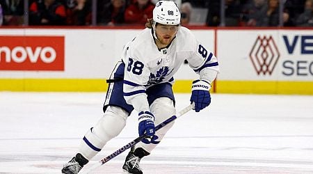 Maple Leafs' William Nylander in vs. Kings, Max Pacioretty out