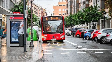 Shocked bus passengers and driver stop woman being assaulted by her partner in Valencia