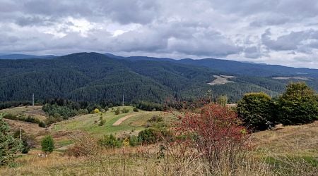 Good Mountain Hiking Conditions on Sunday