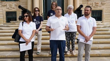  [WATCH] BirdLife Malta call on European Commission to take action against opening of trapping season 