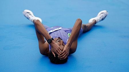 Yomif Kejelcha breaks half-marathon world record