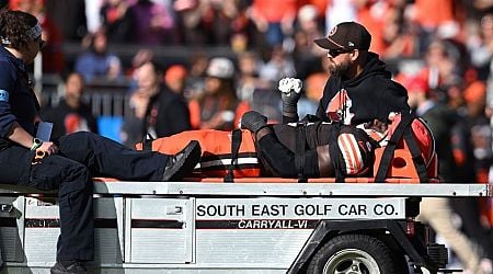 Browns LB Jeremiah Owusu-Koramoah immobilized, carted off