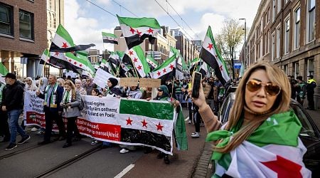 Syrians protest in The Hague against plan to send back refugees