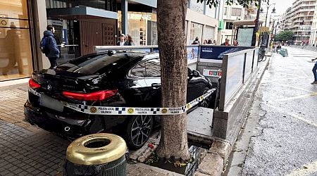 Drink driver blocks off Metro station entrance in Valencia after mistaking it for an underground car park