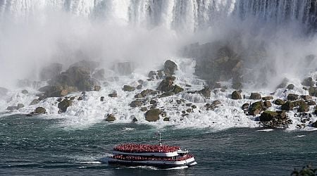 Mum and her two young children die after jumping over Niagara Falls in front of horrified tourists