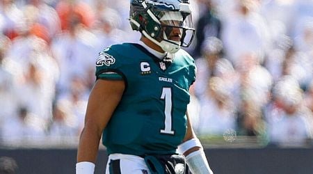 Eagles' Hurts preaches patience with young QBs: 'Things take time'