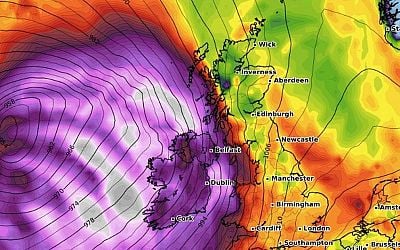 Storm Bert Red Alert LIVE updates as Met Eireann says do not travel and issues severe flood warning 