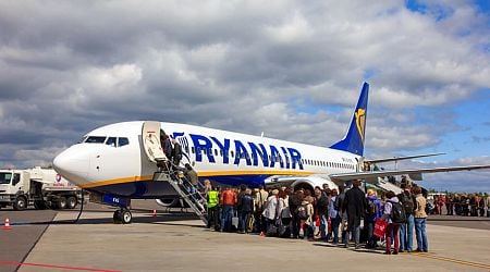 Ryanair left Hungarian families even with small kids at Valencia airport