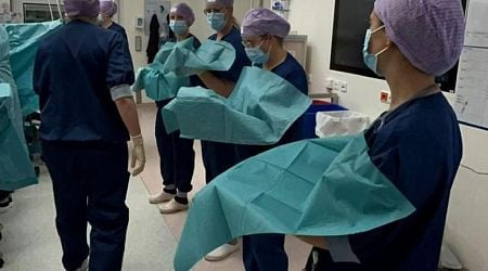 Hospital workers deliver healthy quadruplets at Radboud UMC in Nijmegen