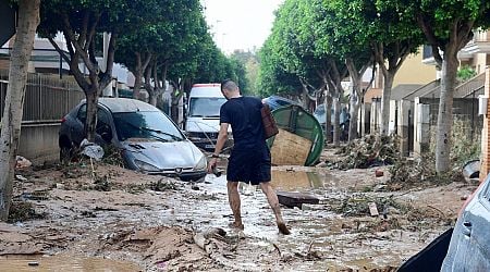 What caused Spain's deadly flash floods?