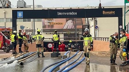 Spanish army searches for bodies in Valencia shopping centre car park after it was filled with 200 million litres of water during deadly floods