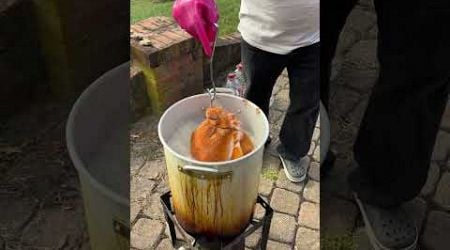 The ONLY way to cook a Turkey on Thanksgiving