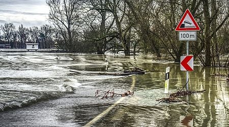 State Employees and Soldiers Earn Bonuses for Their Role in Flood Protection