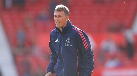 Man United coach Darren Fletcher gets 3-game ban for ref protests