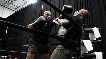 Mike Tyson leaves sparring partner with black eye before Jake Paul fight