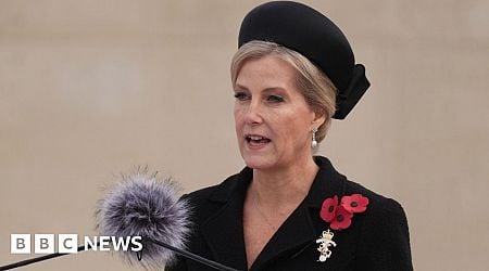 In pictures: Europe marks Armistice Day with two-minute silence