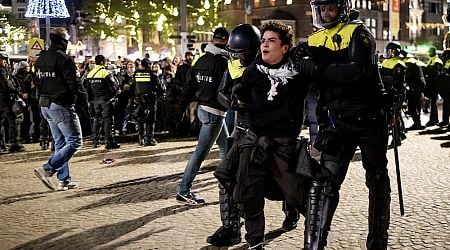 Police halt illegal pro-Palestine demo in central Amsterdam