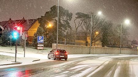 Ireland snow warning as Met Eireann says 'there are two scenarios' - and one means winter havoc